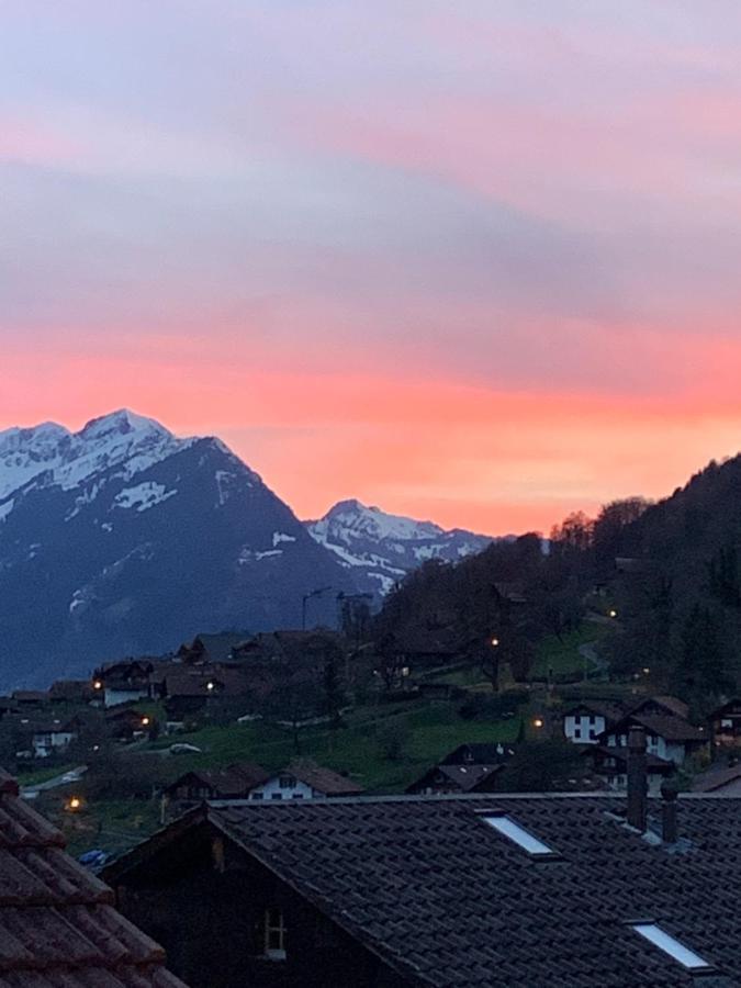Hotel Roessli Oberried am Brienzersee ภายนอก รูปภาพ